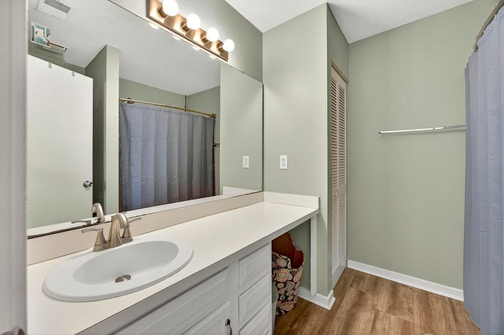 Image 18 of property listing at 2358 Park Stone Drive, Charleston, SC 29414