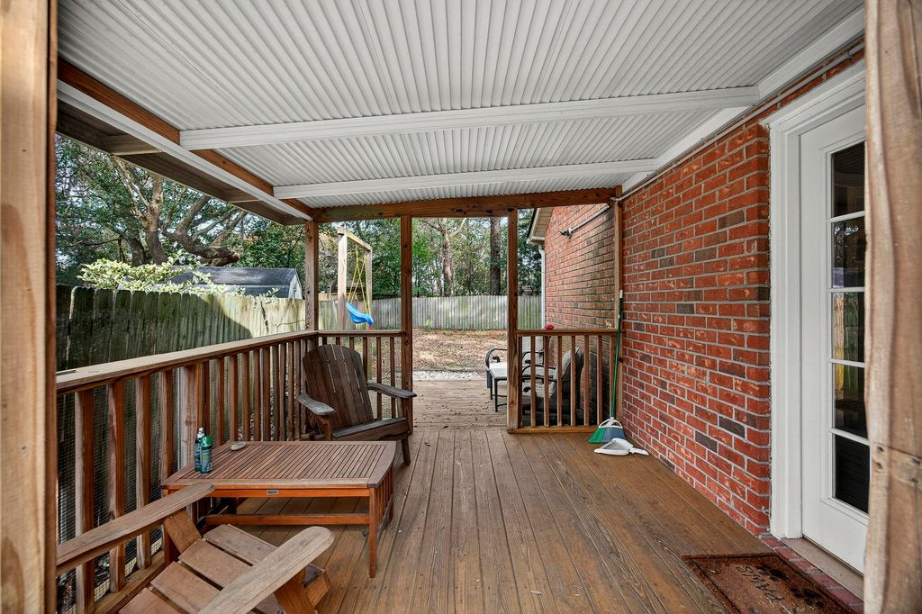 Image 20 of property listing at 2358 Park Stone Drive, Charleston, SC 29414