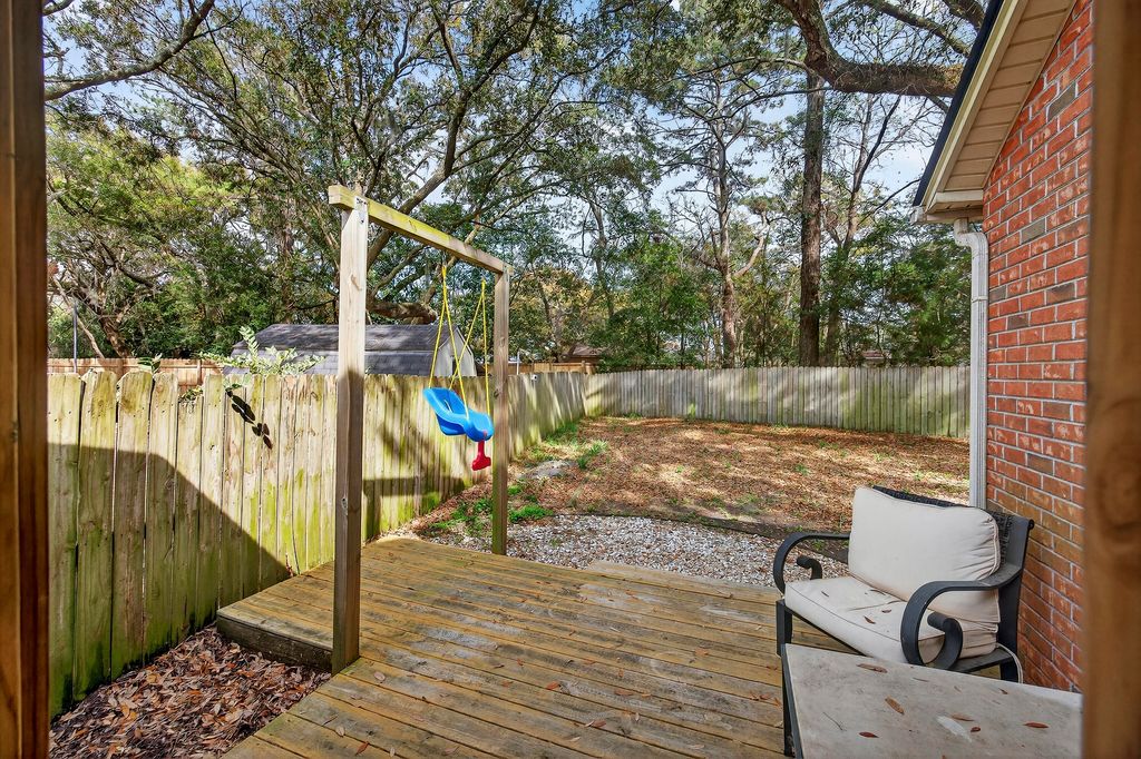 Image 21 of property listing at 2358 Park Stone Drive, Charleston, SC 29414