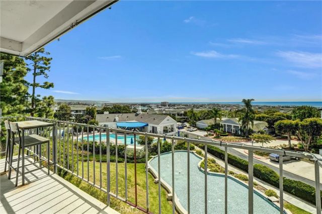 101 Scholz Plaza, Newport Beach, CA 92663