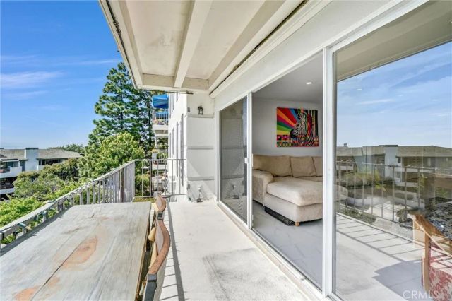 101 Scholz Plaza, Newport Beach, CA 92663