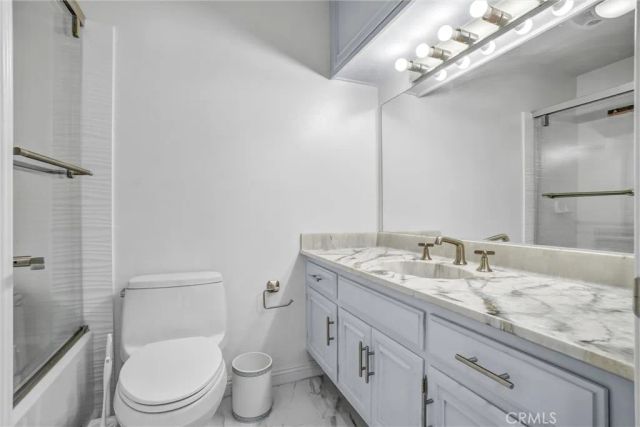101 Scholz Plaza, Newport Beach, CA 92663