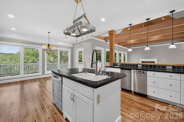 133 Gunpowder View Circle, Granite Falls, NC 28630
