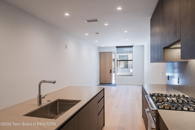 165 N GLENWOOD Street 24, Jackson, WY 83001