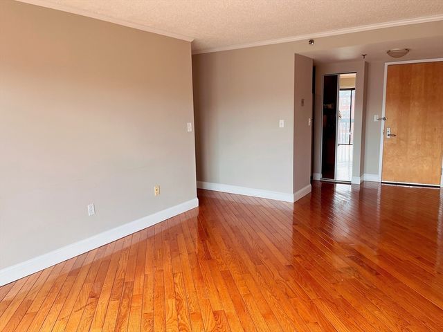 15 N Beacon St 417, Boston, MA 02134