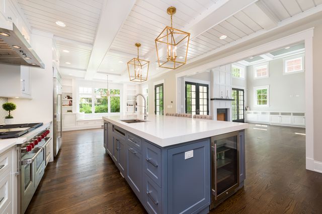 440 Briarhill Road, Glenview, IL 60025