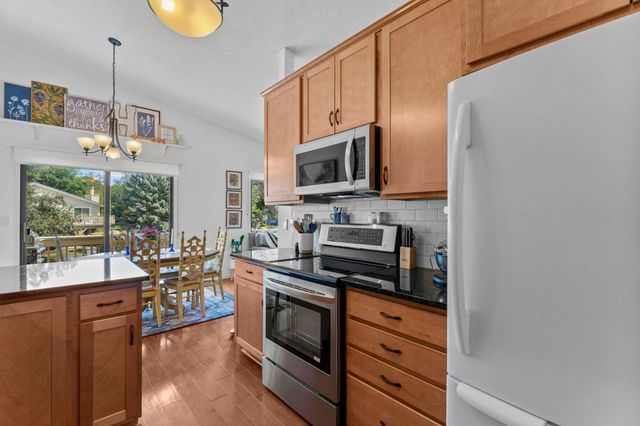 5332 Beachside Drive, Minnetonka, MN 55343