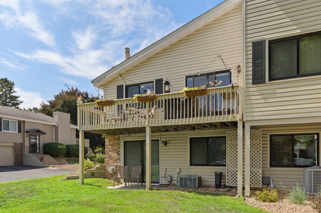 5332 Beachside Drive, Minnetonka, MN 55343