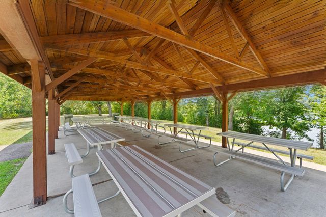 5332 Beachside Drive, Minnetonka, MN 55343