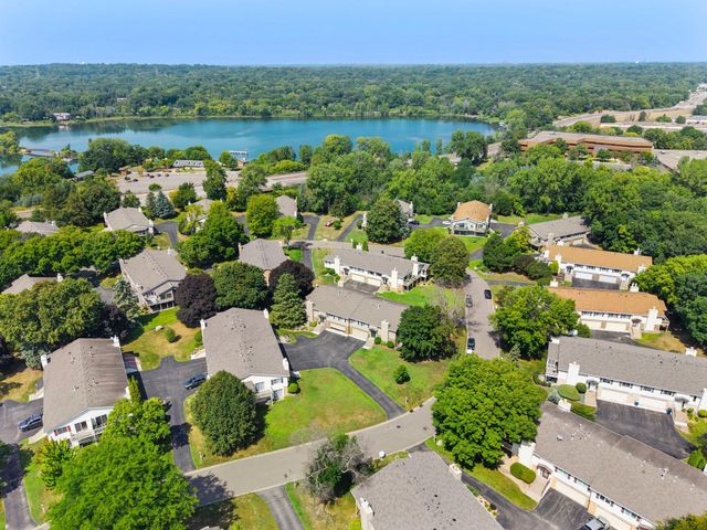 5332 Beachside Drive, Minnetonka, MN 55343