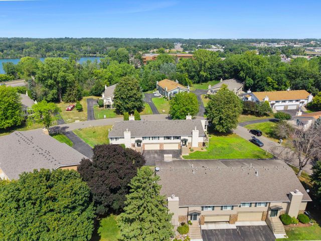 5332 Beachside Drive, Minnetonka, MN 55343