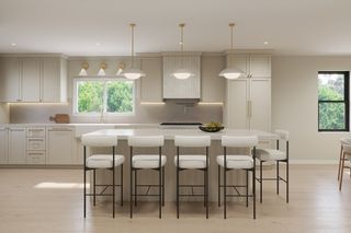 34 Governor Winthrop Rd 1, Somerville, MA 02145