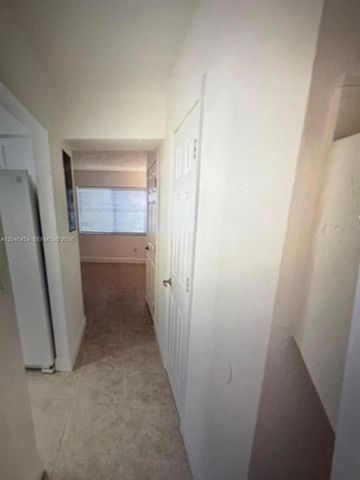 984 W 40th Street 2, Hialeah, FL 33012