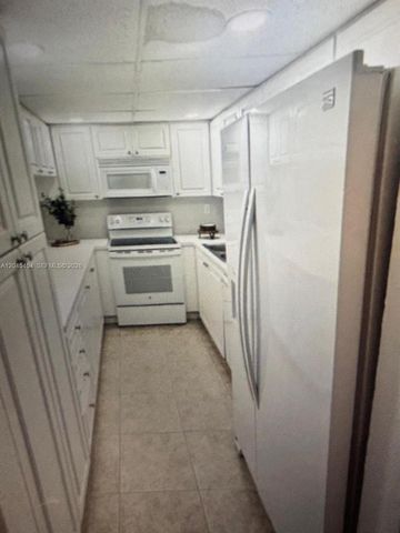 984 W 40th Street 2, Hialeah, FL 33012