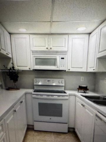 984 W 40th Street 2, Hialeah, FL 33012