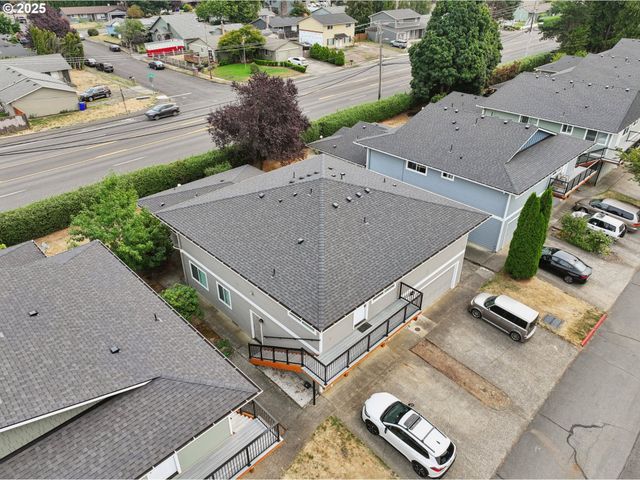 1495 Ne KANE Dr Ne, Gresham, OR 97030