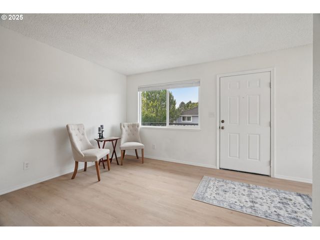 1495 Ne KANE Dr Ne, Gresham, OR 97030