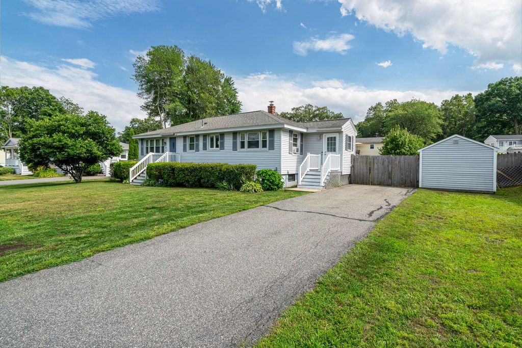 29 Green Acre Drive, Salem, NH 03079