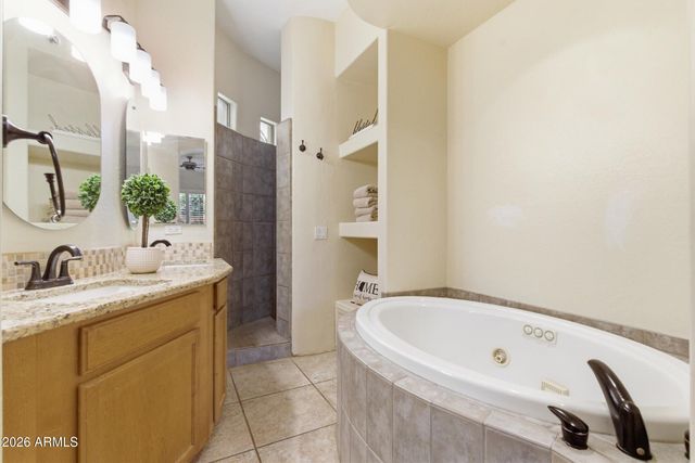 5370 S DESERT DAWN Drive 42, Gold Canyon, AZ 85118