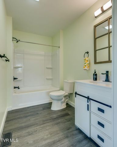 1620 Spider Stines Road, Greeneville, TN 37745