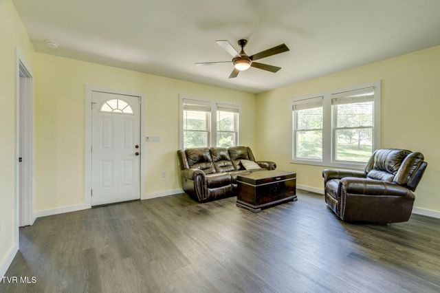 1620 Spider Stines Road, Greeneville, TN 37745