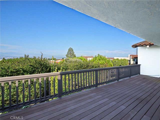91 Cypress Way, Rolling Hills Estates, CA 90274