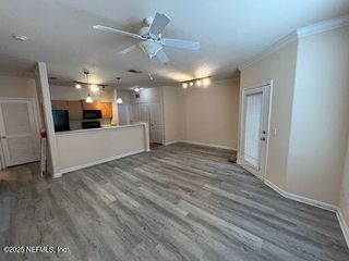 8290 GATE Parkway W, 1304, Jacksonville, FL 32216