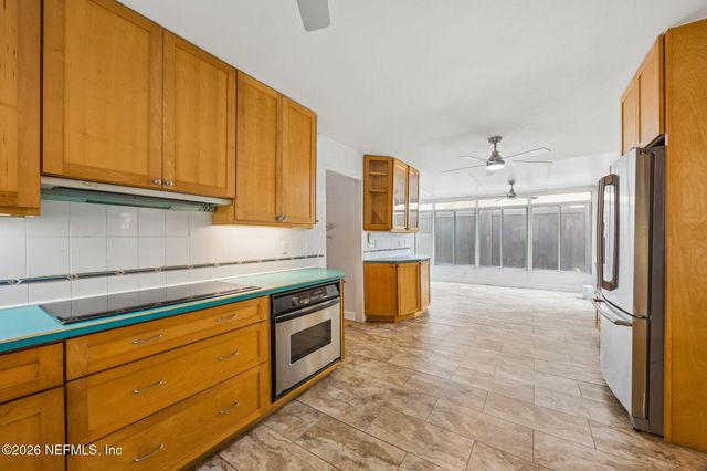 2724 COVE VIEW Drive N, Jacksonville, FL 32257