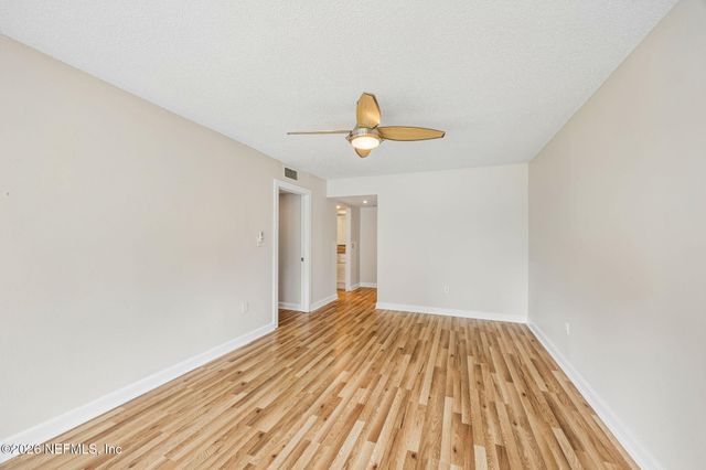 2724 COVE VIEW Drive N, Jacksonville, FL 32257