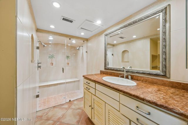 2724 COVE VIEW Drive N, Jacksonville, FL 32257