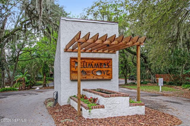 2724 COVE VIEW Drive N, Jacksonville, FL 32257