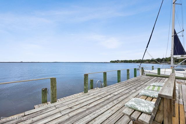 2724 COVE VIEW Drive N, Jacksonville, FL 32257