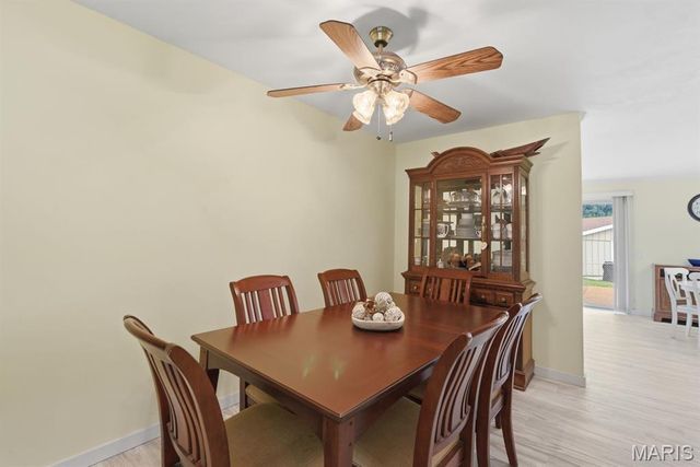 5044 Tealby Lane, St Louis, MO 63128