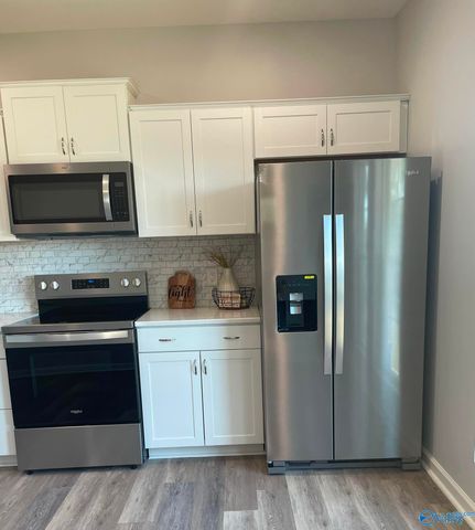 404 W Lee Street, Athens, AL 35611