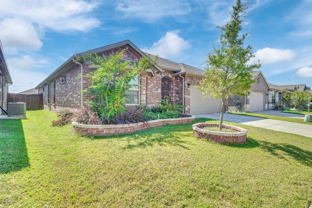 1120 Gillespie Drive, Fort Worth, TX 76247
