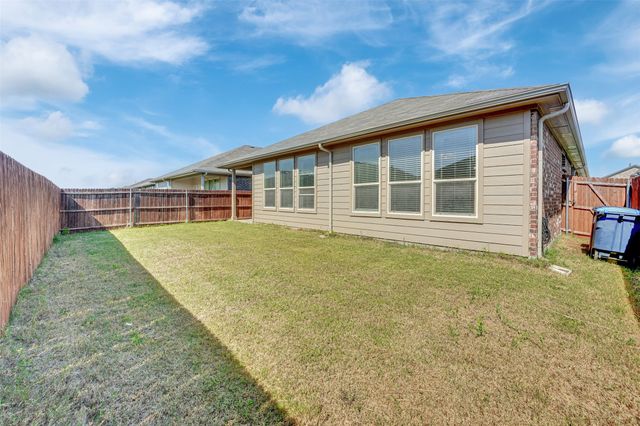 1120 Gillespie Drive, Fort Worth, TX 76247