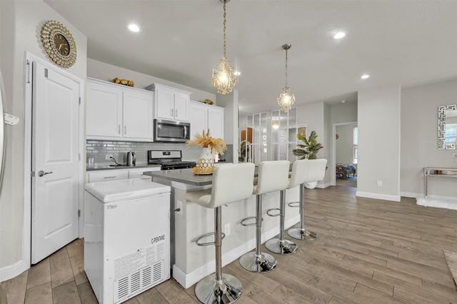 1120 Gillespie Drive, Fort Worth, TX 76247