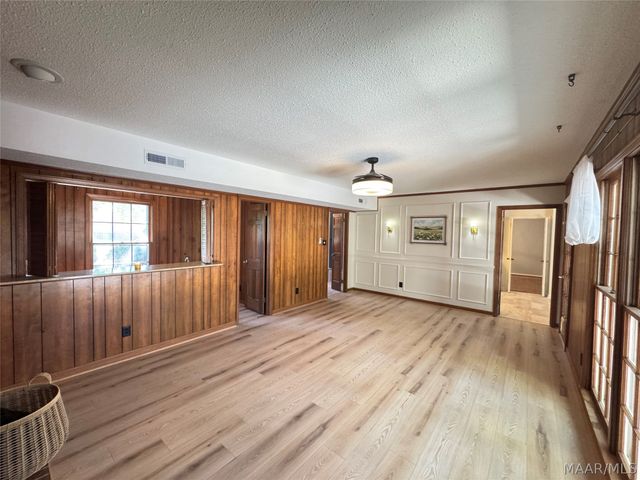 4001 Ray Drive, Montgomery, AL 36109