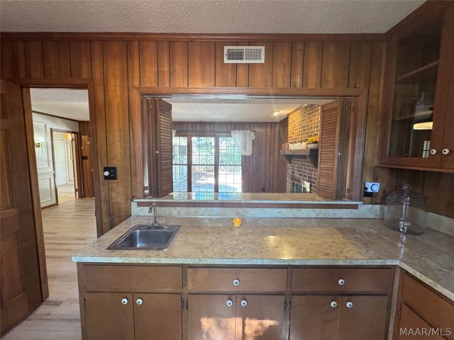 4001 Ray Drive, Montgomery, AL 36109