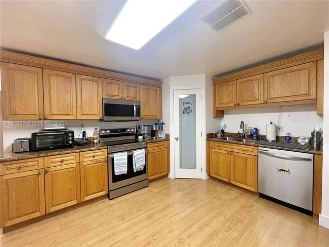 501 NE 110th Ter, Miami, FL 33161