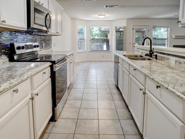 117 High Point BLVD, Cedar Creek, TX 78612