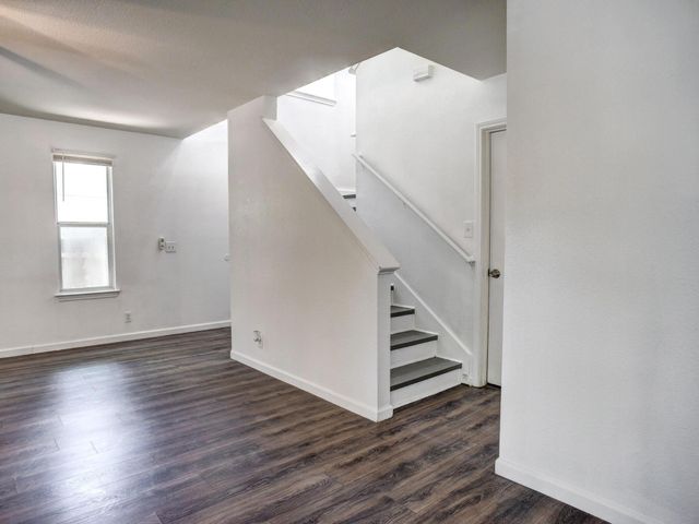 117 High Point BLVD, Cedar Creek, TX 78612