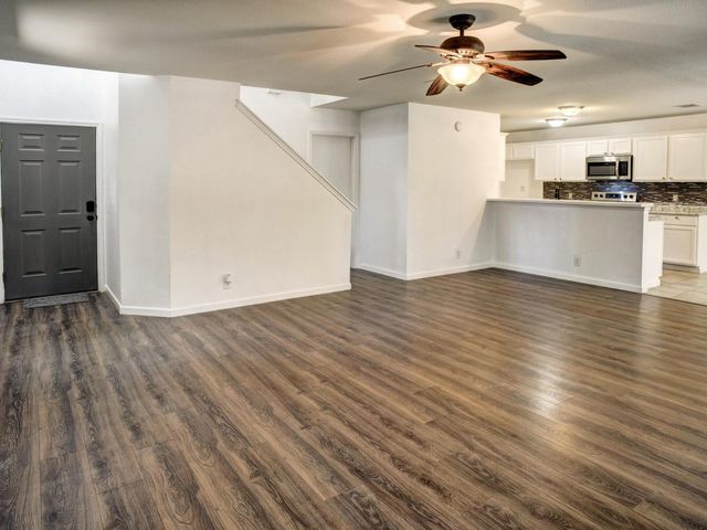 117 High Point BLVD, Cedar Creek, TX 78612