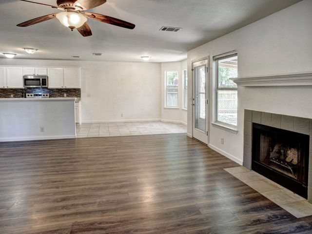 117 High Point BLVD, Cedar Creek, TX 78612