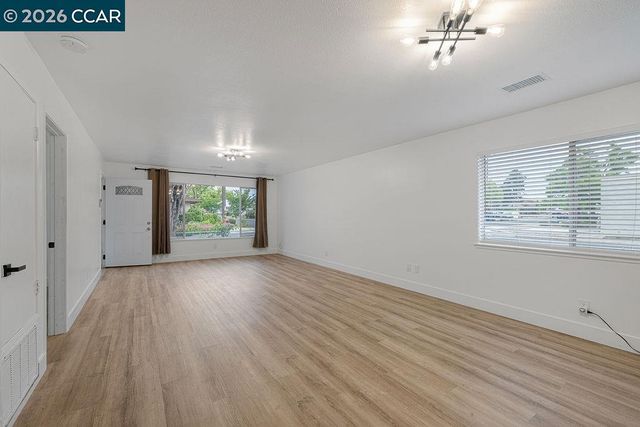 231 Star St, Oakley, CA 94561