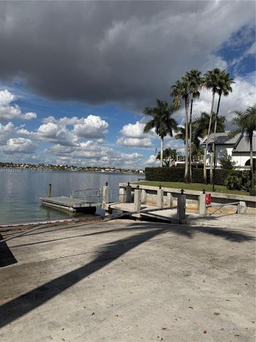 14640 SW 132nd Ct, Miami, FL 33186