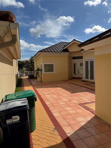 14640 SW 132nd Ct, Miami, FL 33186