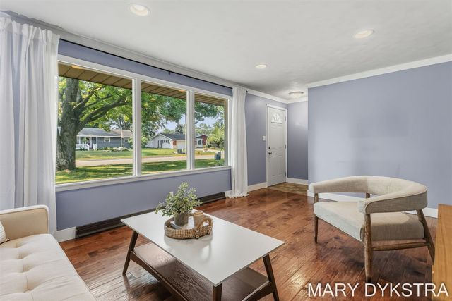 585 Huizenga Avenue, Zeeland, MI 49464