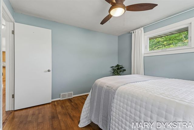 585 Huizenga Avenue, Zeeland, MI 49464