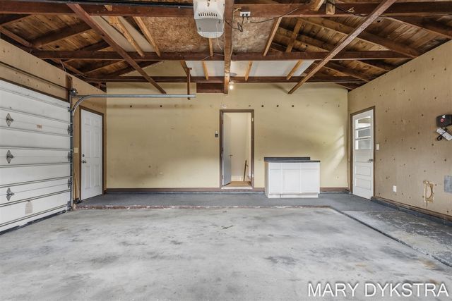 585 Huizenga Avenue, Zeeland, MI 49464